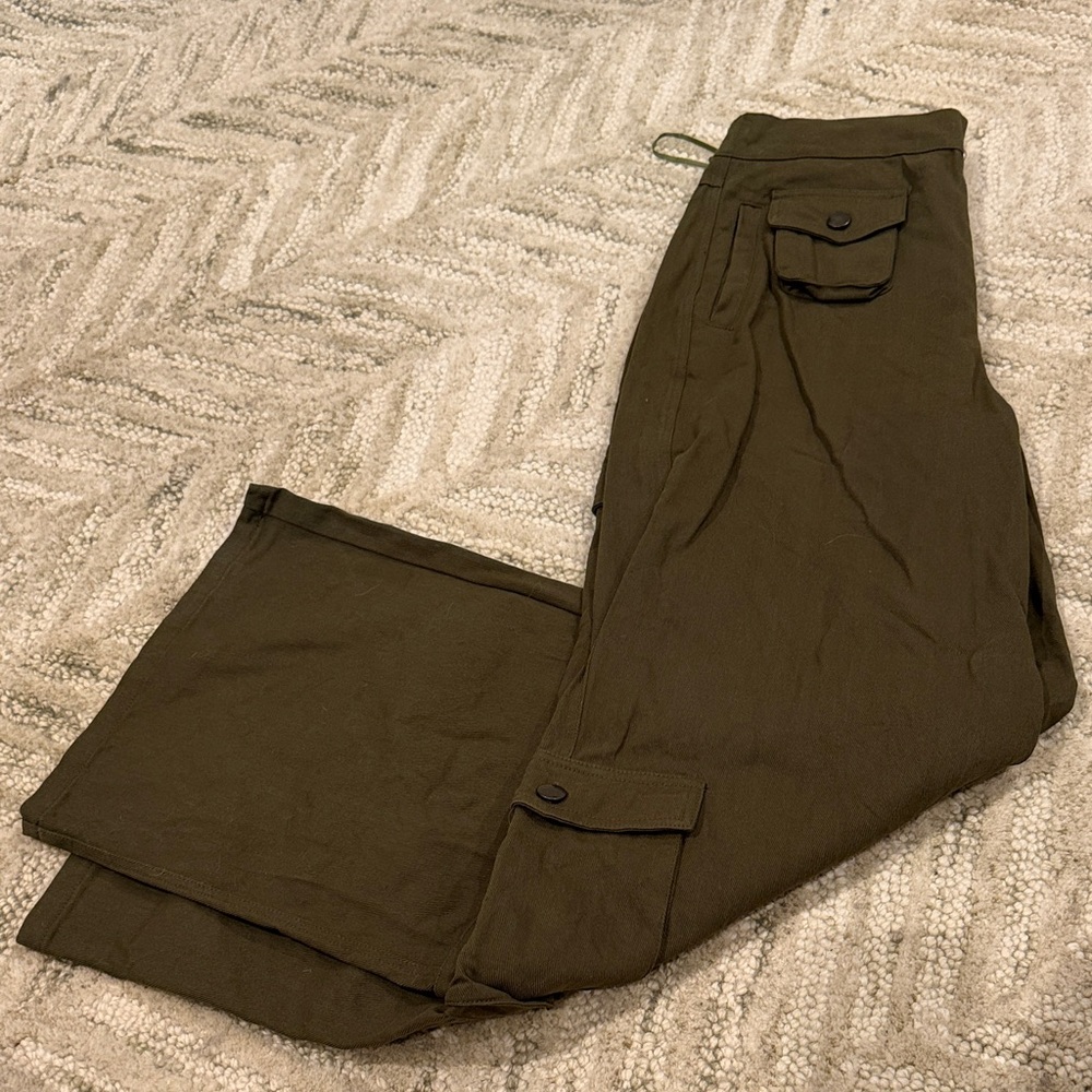 Privy Olive Green Cargo Pants